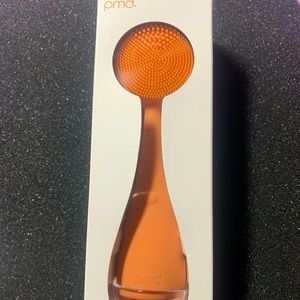 Clean Smart Facial Cleansing Device by PMD Beauty NWOT